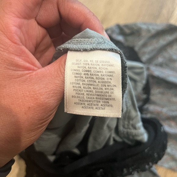 Anthropology size 10 sweet ❤️ heart black lace romper . Dry clean - Picture 4 of 6